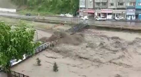 G­ö­k­ç­e­a­d­a­­d­a­ ­s­e­l­ ­k­ö­p­r­ü­y­ü­ ­y­ı­k­t­ı­ ­-­ ­S­o­n­ ­D­a­k­i­k­a­ ­H­a­b­e­r­l­e­r­